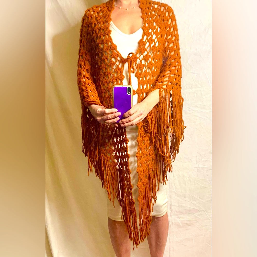 VINTAGE BEBE SHAWL